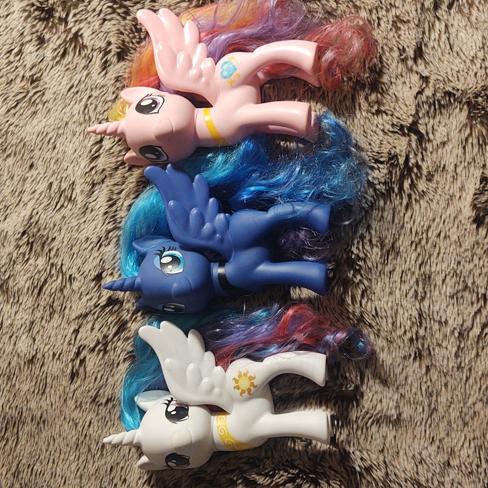 3 Hasbro My Little Ponys, 6 1/2 inches tall, Princess Celestia, Luna, & Cadence